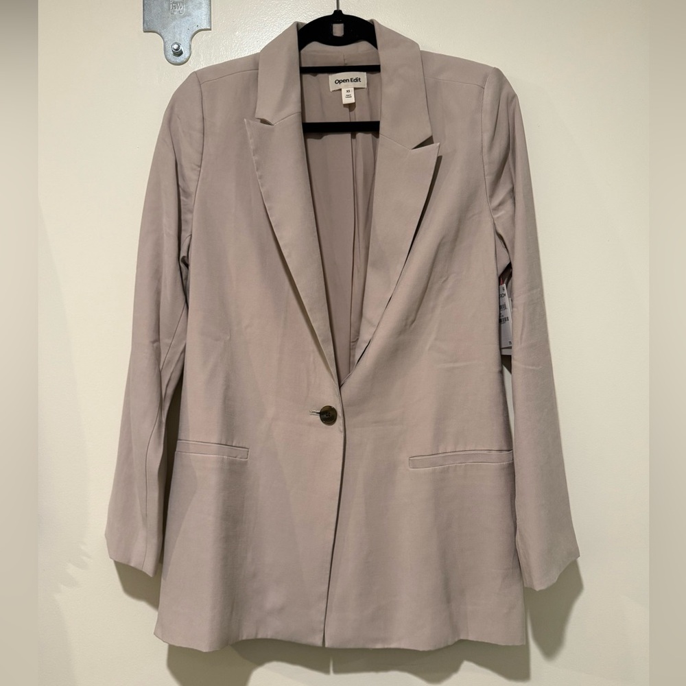 Brand new with tags - Open Edit Lightweight Blazer in light tan sz XS